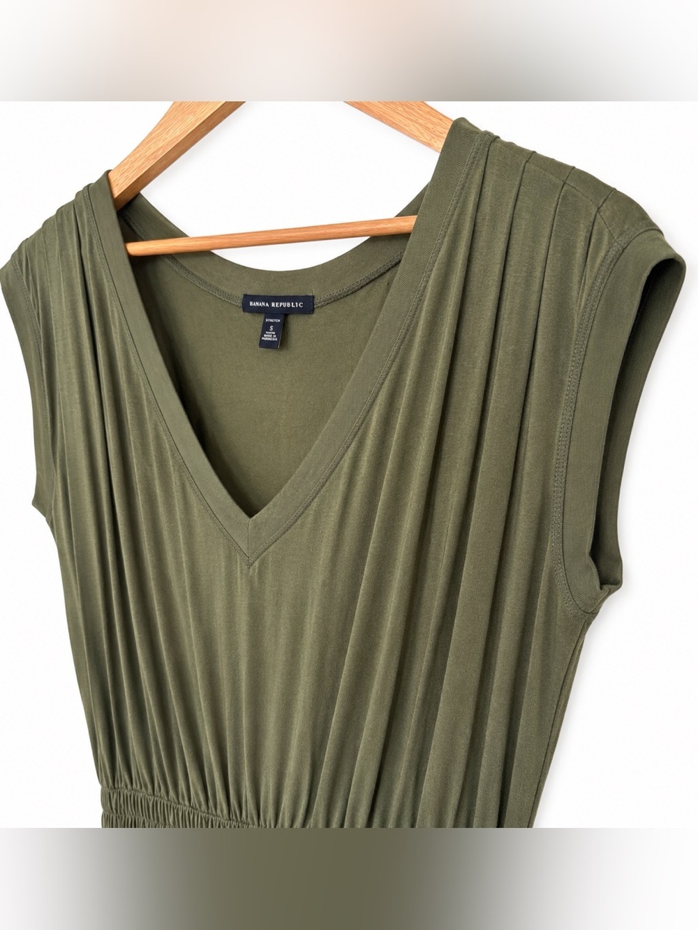 Banana Republic Women’s Olive Green V-Neck Smocked Waist Dress, Size Small - Picture 6 of 9